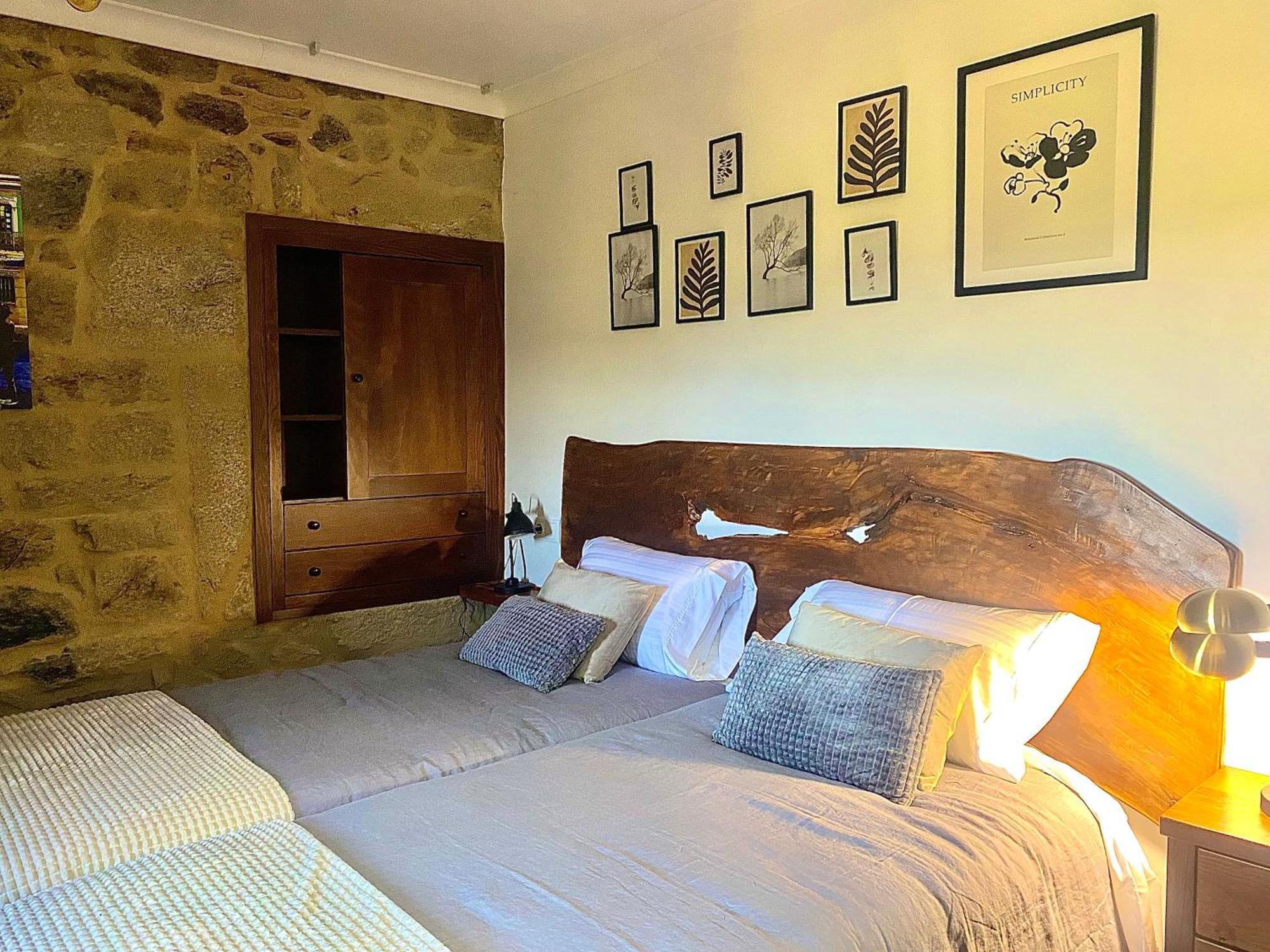 Os Fentos Bed & Breakfast ปอนเตเบดรา ภายนอก รูปภาพ